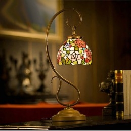 מנורת שולחן מזכוכית צבעונית...